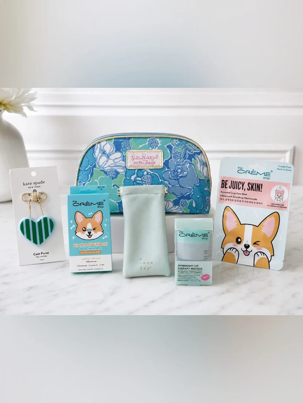 Lily Pulizter x Estée Lauder Beauty & Accessories Bundle